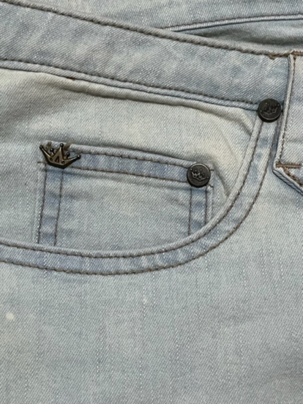 Duchesse Light Wash Distressed Bootcut Flare Stretch Jeans Floral Eyelet Size 11 - Picture 3 of 9